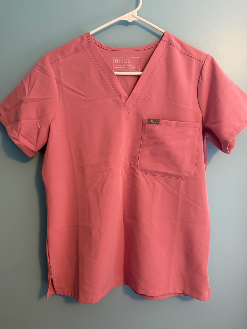 FIGS Pink Scrub Set | Women’s Small | Jogger Pants | Excellent Condition